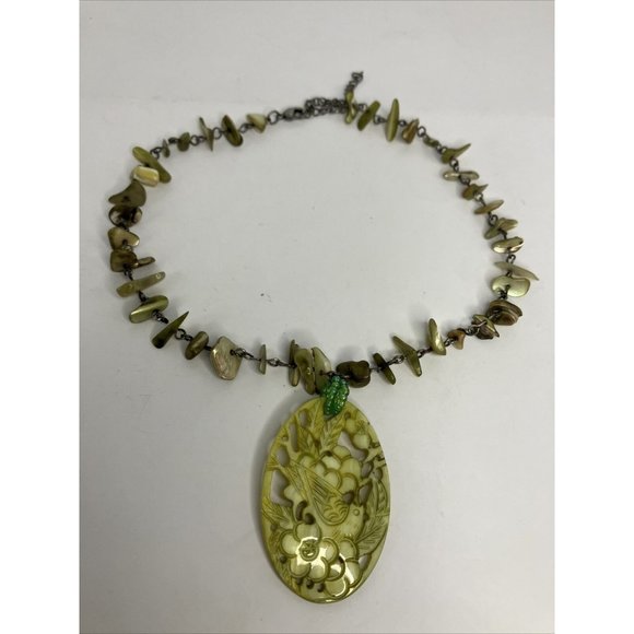 Mother Of Pearl Green Asian Bird Themed Adjustable Choker - Picture 1 of 8
